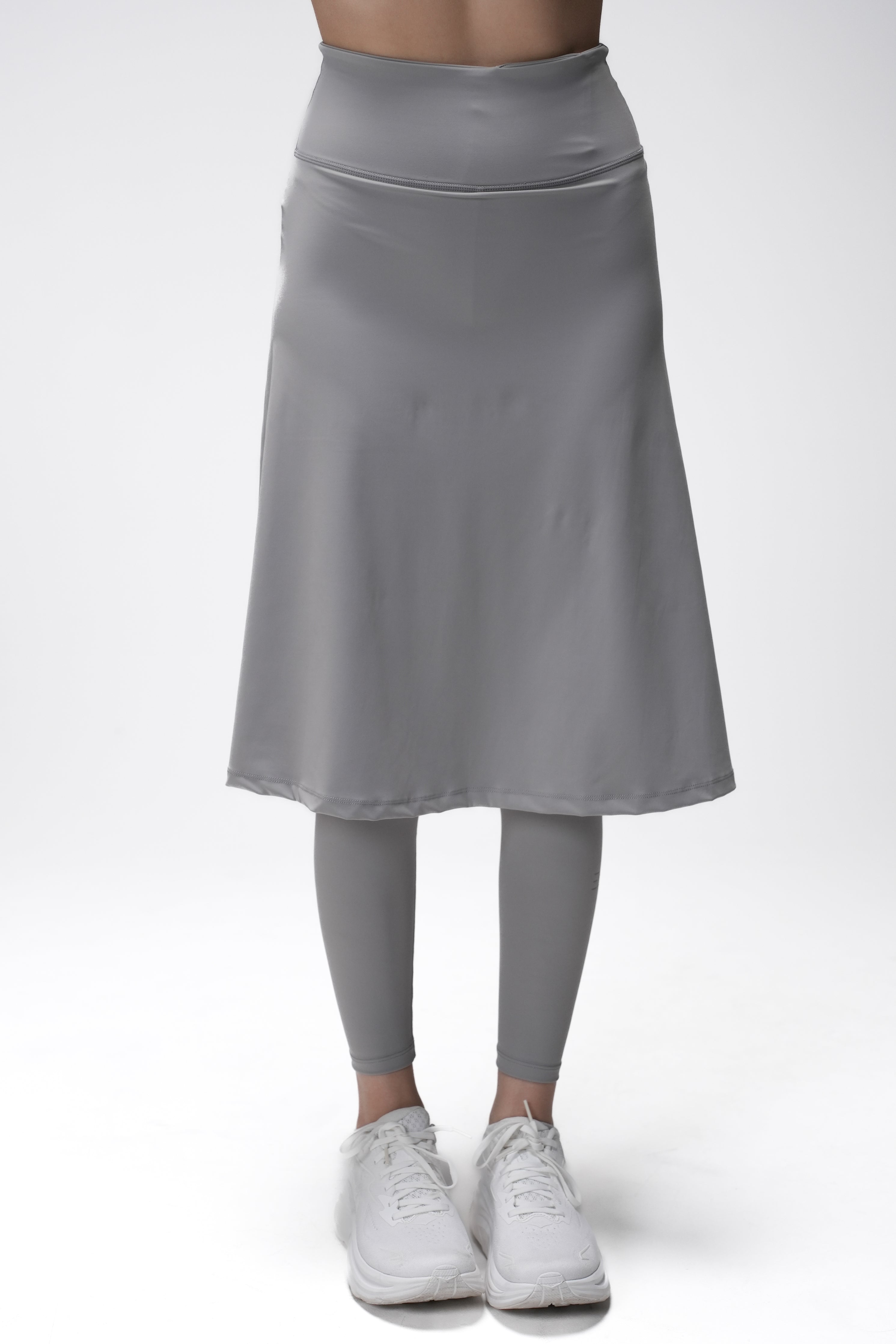 מכנסי חצאית LUX Motion - עם גזרה גבוהה וכיסים. אורך מתחת לברך