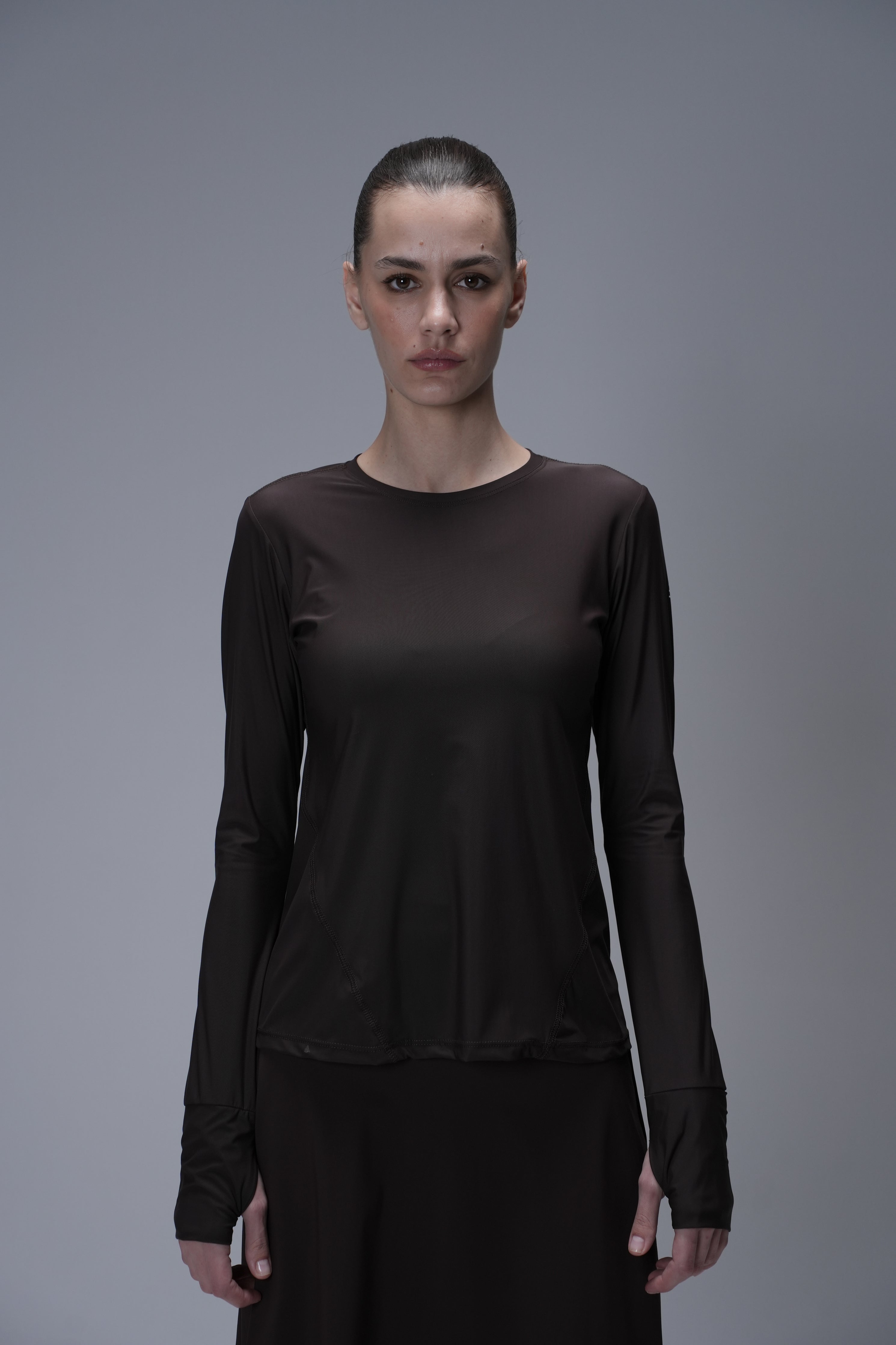 חולצת שרוול ארוך מנדפת זיעה