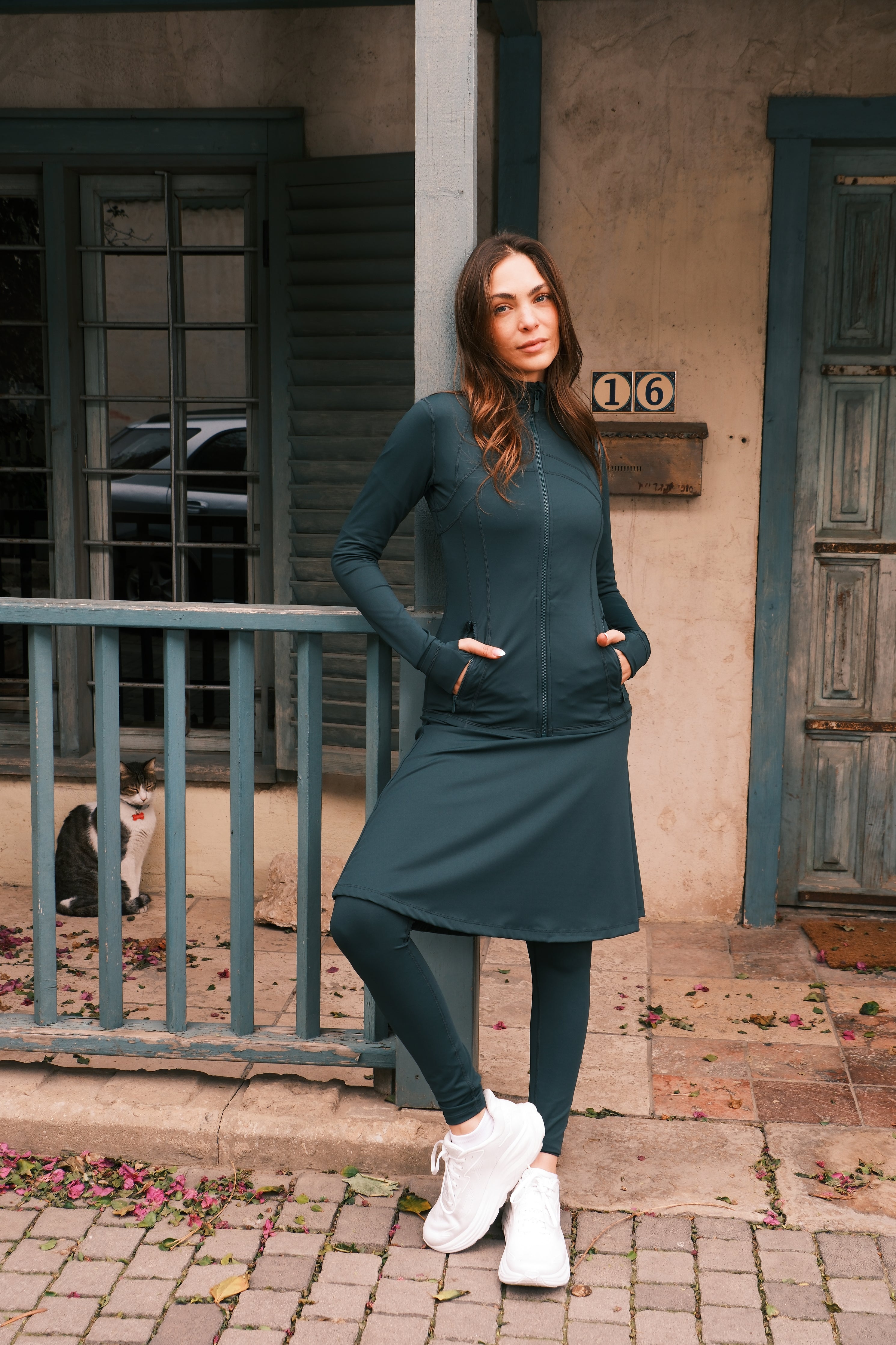 LUX Motion High-Waist Skirted Legging with Pockets - Above Knee